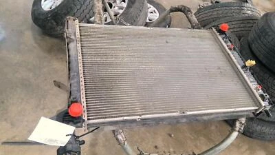 Used Radiator fits: 2009 Gmc Acadia AT w/o heavy duty cooling Grade C Foto 1 de 4