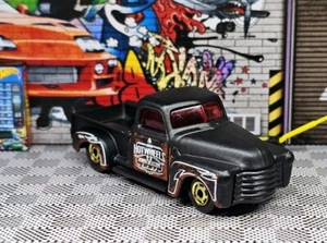 2017 HOT WHEELS Custom 52 CHEVY Pickup TRUCK GOLD Hot Ones Flat Black 1952 - Picture 1 of 8