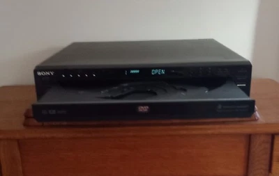 Reproductor DVD Sony DVP-NC665P negro de 5 discos en buen/excelente estado Foto 1 de 4