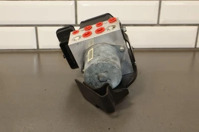 Jeep Grand Cherokee SRT8 2012 6,4 L bomba ABS (crucero adaptativo) fabricante de equipos originales Foto 1 de 4