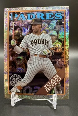 2023 Topps Update Series 1988 Chrome Silver Pack Juan Soto #T88CU-69 Padres - Image 1 of 2