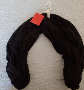 NWT Women's Mossimo Black Infinity Scarf - Picture 1 of 3