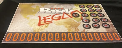 Aparador y fichas de repuesto para juego de mesa Risk Legacy 2011 Foto 1 de 2