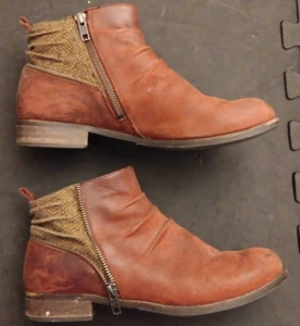 Women's Size 7 Caterpillar CAT Burgundy Side Zip Heeled Boots Shoes - Picture 1 of 11