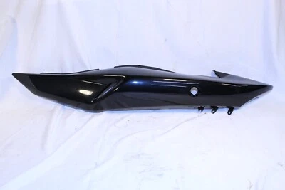 NEW SUZUKI 2004-2009 GS500F LEFT SEAT TAIL FAIRING 47211-0BE00-Y7L - Image 1 of 3