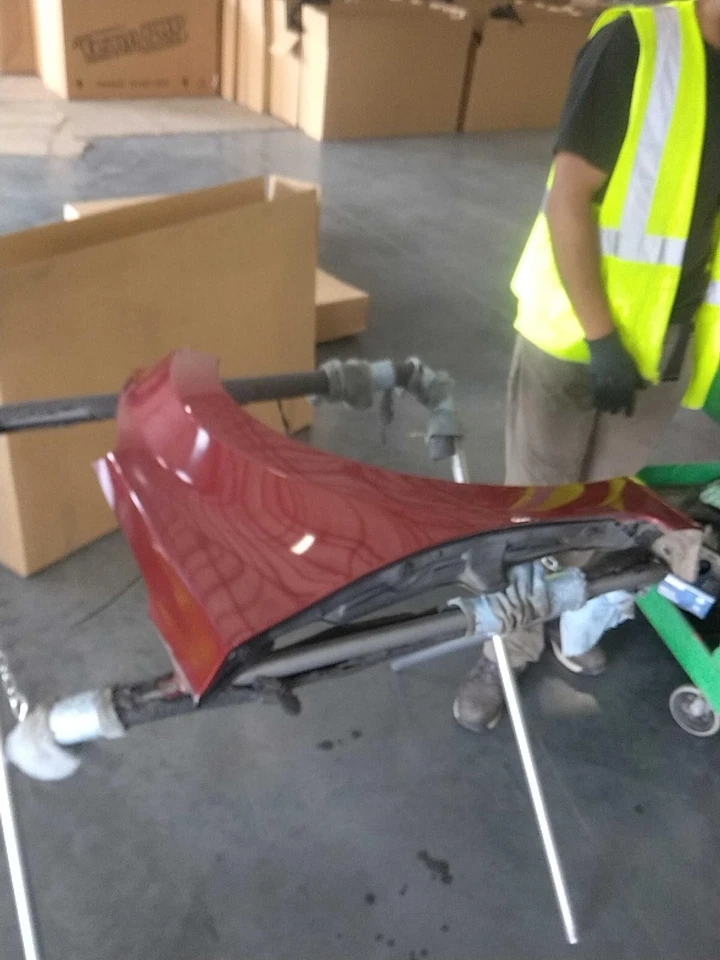 Hyundai Elantra 2015 guardabarros derecho rojo 422505 usado pieza fabricante de equipos originales 125 k millas Foto 1 de 2