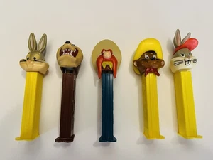 Menge 5 Pez, 2 Bugs Bunnies, Yosemite Sam, Tasmanian Devil & Speedy Gonzales - Bild 1 von 4