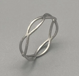 Edelstahl Ring 3,7mm breit Damen Herren Größe 17 bis 20 unendlich gepflochten - Bild 1 von 1