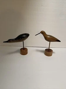 Konvolut 2 Vogelfiguren aus Holz auf Ständer Vintage RAR SIEHE FOTOS - Bild 1 von 8
