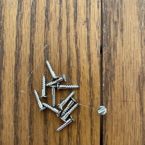 Wood Screws Slotted Flat Head # 3 X 1/2 Nickel Plated Cover