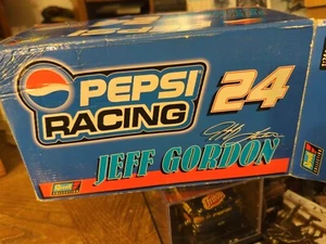Brand New Jeff Gordon NASCAR 1:24 1999 Pepsi Revell Diecast - Picture 1 of 12