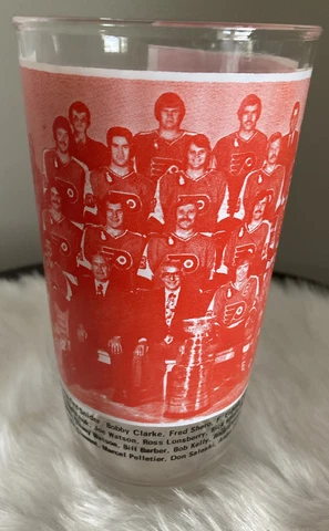 Vintage 6” Philadelphia  Flyers Glass '74-'75 Stanley Cup Champion Great Graphic Cover