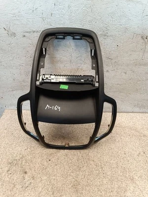 Opel Zafira C 2013 Radio GPS head unit trim 1529531X VAQ13522 - Image 1 of 3