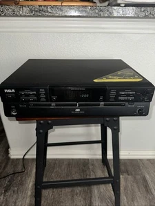 RCA CDRW120 Audio CD/CD-RW Recorder Twin Loading System - Picture 1 of 9