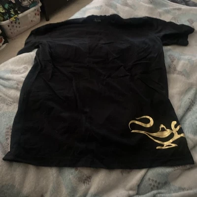 Camiseta Disney's Aladdin (2019) Estreno Oficial Película Will Smith Talla Mediana Foto 1 de 4