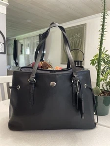 Coach Peyton Leder Tragetasche mit Kordelzug Farbe Schwarz - Bild 1 von 15