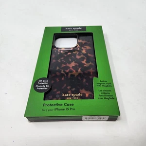Coque rigide Kate Spade avec MagSafe pour iPhone 15 Pro coque tortue - Photo 1 sur 2
