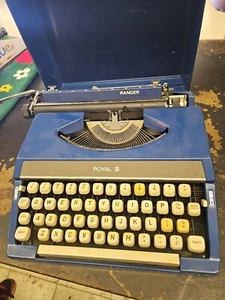 Sleek Low Special Rare Blue Vintage Royal Ranger Typewriter with case lid - Picture 1 of 10