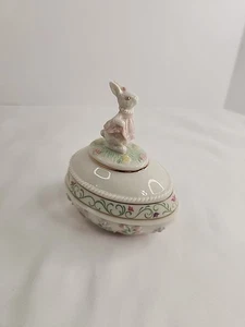 LENOX 2005 SPRINGTIME BUNNY Annual Easter Egg Trinket Box 3" VINTAGE - Picture 1 of 5