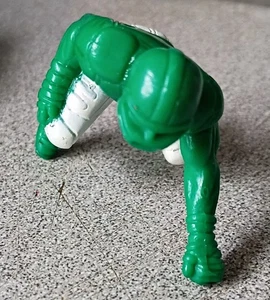 Calciatore in plastica IDEALE vintage n. 77, Modellino verde/bianco (Mekhi Becton) - Foto 1 di 3