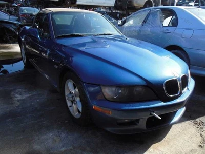 Driver Left FRONT Spindle/Knuckle Fits 92-99 BMW 318i 496599 - Image 1 of 4