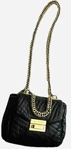 GESTEPPTE KELSI DOLCH CROSSBODY CLUTCH UMHÄNGETASCHE TASCHE SCHWARZ LEDER KETTENRIEMEN - Bild 1 von 8