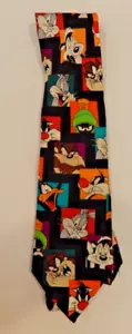 Collana Uomo VINTAGE Looney Tunes - Ritratti di personaggi - 100% Seta Corea 1997 - Foto 1 di 5
