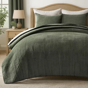 EVERGRACE Luxury Pearl Velvet Quilt Set King Size 3 Pieces Lightweight Channe... - Picture 1 of 9