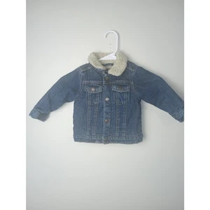 Primark Fuax Lammfell Demin Jeansjacke Kleinkind 12/18 Monate Kragen Taschen  - Bild 1 von 7