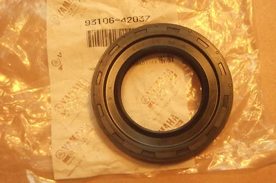 YAMAHA YFM250 YFM350 YFM400 YFM600 GENUINE REAR WHEEL HUB SEAL - # 93106-42037 - Image 1 of 2