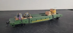 BC02 HO Scale Train Car FLATCAR WITH PALLETS 2475 WESTERN MARYLAND KNUCKLERS EEE - Picture 1 of 1