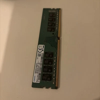 Samsung M378A2K43CB1-CRC 16GB DDR4 PC4-19200 2400MHz Memory Module - Green - Image 1 of 2