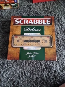 Mattel Scrabble Deluxe Wörterspiel Drehbares Spielbrett Kein Holz Vollständig - Bild 1 von 14