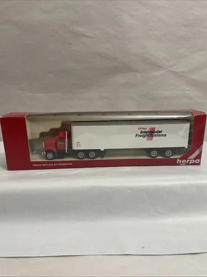 Herpa Promotex, Truck with CP Rail Freight System Trailer, 1/87 HO Scale - Image 1 of 4