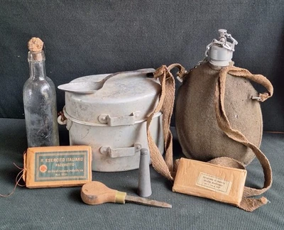 Militaria WW2 Lotto BORRACCIA Gavetta e Accessori Alpino Regio Esercito - Immagine 1 di 4