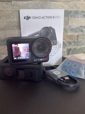 DJI Osmo Action 5 Pro – Standard Combo + DJI Care Refresh – Wie neu! - Bild 1 von 4