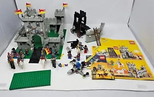 Vintage LEGO Castle: King's Castle (6080), (6824) & Siege Tower (6061) 95% Compl - Picture 1 of 24