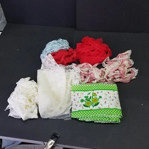 Lot 1 lb. Lace Trim Assorted Styles Sewing Doll Scrapbook Art Craft VTG. - Picture 1 of 9