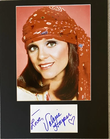 Valerie Harper Signed In Person 11x14 Matted Autograph & Photo - Authentic Cover
