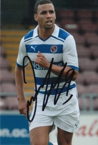 READING HAND SIGNED HAL ROBSON KANU 6X4 PHOTO 2. - Picture 1 of 1