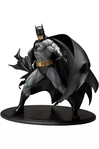 Batman Black Costume Variant 1:6 Scale PVC Statue + Dc Comics New In Box - Picture 1 of 8