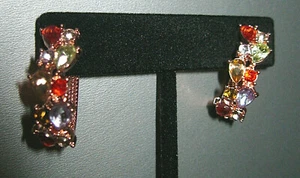 "MONA LISA RAINBOW PIERCED EARRINGS" AUS SWAROVSKI KRISTALLEN - SEHR HÜBSCH! - Bild 1 von 8