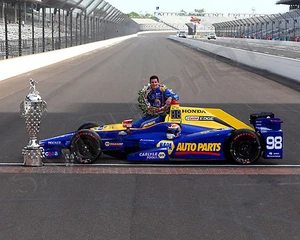 ALEXANDER ROSSI 2016 INDIANAPOLIS INDY 500 WINNER 8x10 PHOTO #4 - Picture 1 of 1