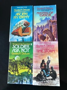 Gordon R Dickson Bundle x 4 Vintage Paperbacks - Science Fiction - Bild 1 von 1
