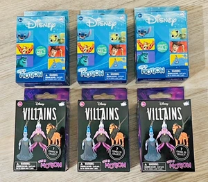 6 SET Bullsitoy DISNEY / PIXAR VILLAINS Chibi in Motion Blindbox Clip - Bild 1 von 10