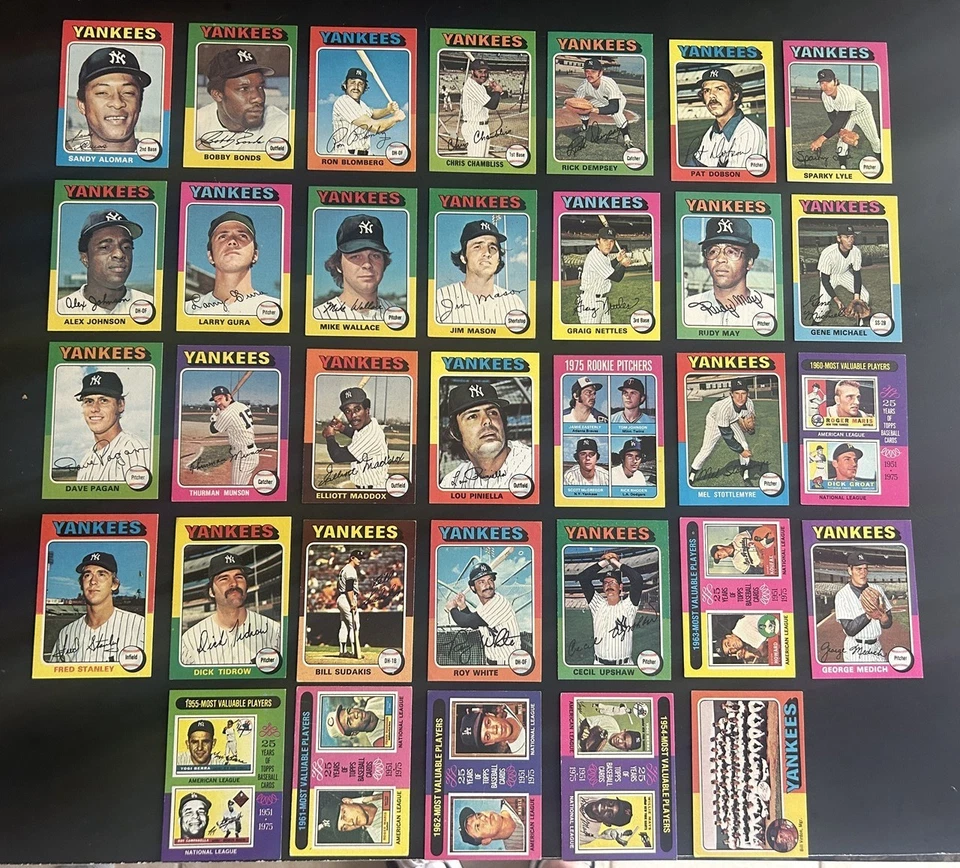 1975 Topps New York Yankees Juego Completo de 33 Ortigas Munson 62 Mantle 55 Yogi Foto 1 de 4