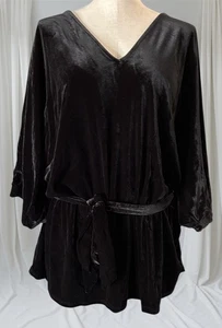 Leota schwarz Samt 3L/3X Übergröße 3/4 Ärmel Taille Krawatte Tunika Top Shirt Neu mit Etikett - Bild 1 von 6