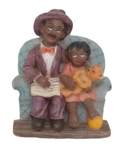 DE COLECCIÓN Negro Americano Afroamericano Hombre Abuelo Papá Sentado con Niña - Imagen 1 de 10