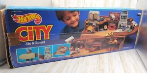 Vintage Hot Wheels City Sto N Go Playset 1979 Garage Ramp Fire Station W/ Box - Picture 1 of 4