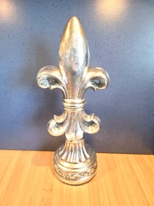 Deko Objekt Franz. Lilie 36cm hoch abstrakte Poly Garten Skulptur Figur silber - Bild 1 von 5